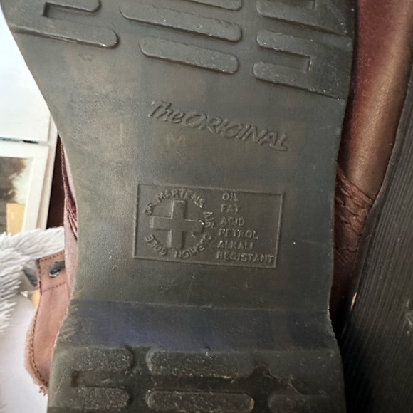 Boots - Picture 13 of 15